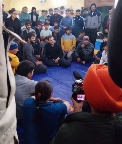 “He wrestled and worked out with me…” Rahul Gandhi meets Bajrang Punia and wrestlers amidst WFI row